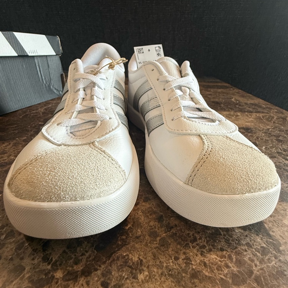 NWT. Adidas. adidas VL Court 3.0 K 'White Silver Metallic'. Size 3. - Picture 7 of 11